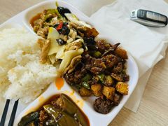-四川华星名仕奥迪4S店(羊西店)