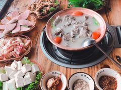 -阿婆情腊排骨火锅(金虹路店)