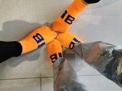 -爱蹦iBOON蹦床运动馆(江汉店)