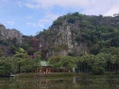 -星湖旅游景区七星岩