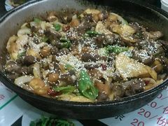 android_upload_pic-老钟家烤羊排·敦伊阁清真餐厅胡羊焖饼