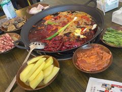 -黄潇洒老火锅(九眼桥宏济巷店)
