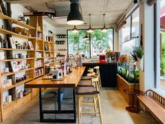 -Cafe In Little Forest