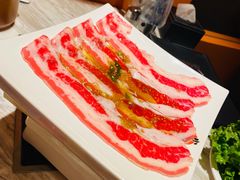 牛五花-火炉火自助餐(喜隆多店)