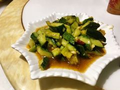 拍黄瓜-陈帅夜排档·龙虾·炒菜·烤串(世茂店)