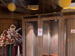 -暴风岛沉浸式体验馆(百联世纪店)