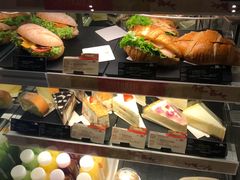 -星巴克臻选(南京金茂览秀城店)