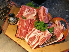 -铭牛烧肉·和牛海鲜自助(高新月牙湖店)