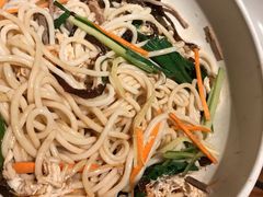 鸡丝凉米线-云海肴云南菜(正大广场店)