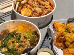 -W COLLECTIVE  DESSERT SHOP