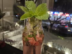 -Mark&Mars Restaurant