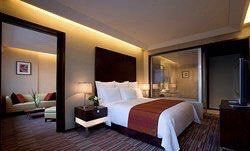 -上海龙之梦万丽酒店