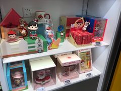 -泡泡玛特POPMART(上海环球港店)