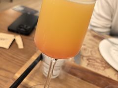 -Mark&Mars Restaurant