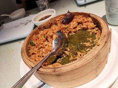 腊味蒸饭-乔街深夜食堂·台州菜·高压锅生蚝(杭州总店)