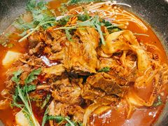 -喇喇排骨火锅·传统韩式脊骨汤(望京西园总店)