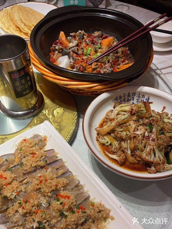 这家店很火，进店很亲切