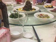 -山明水秀大饭店