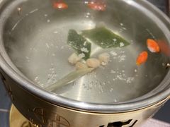 -鼎泰亨·海鲜牛肉餐厅(滨江店)