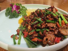 -老滇山寨•云南特色菜•地方菜•民族风情歌舞表演(金碧店)