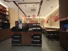 -顺溜·手工刀削面·黑金店(铜锣湾店)