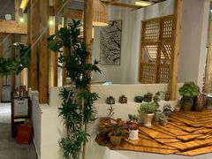 -墨居上隐·院子里火锅(峨眉店)
