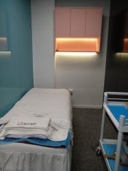 -斐尔国际皮肤管理中心