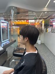-川和潮人