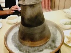 -洞庭洲·防空洞火锅·烧烤·铜锅涮肉(新百广场店)