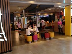 门面-麦当劳(城西银泰店)