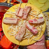 黄喉配猪排😋在万勇超新店get√新吃法！