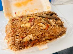 鱼香腊肠干尖炒饭-老婆婆炒饭(小白楼1902欧式风情街店)