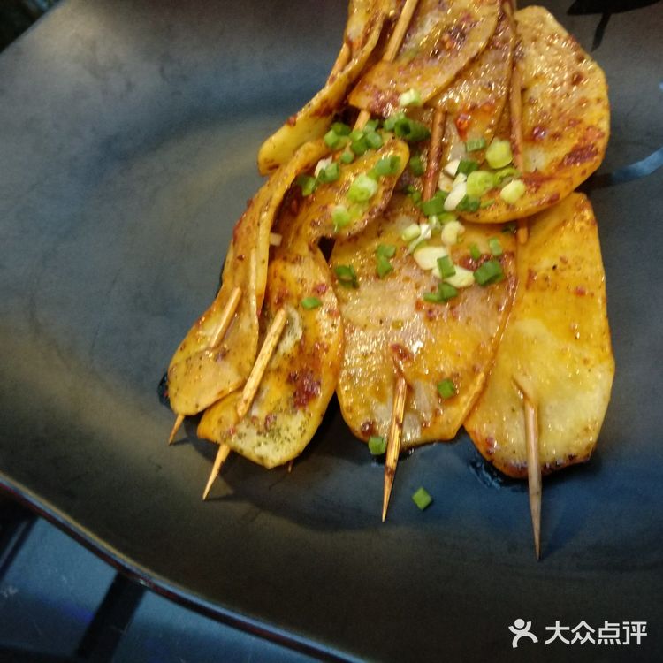 巨粗一根柳枝，肉上也有很浓的柳枝味