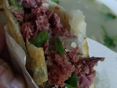 -秦小龙驴肉火烧馆