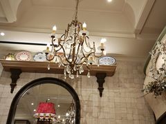 -玛格萝妮比萨屋(四平店)