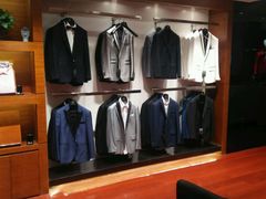 -宇翔服饰(双井桥东首城国际店)