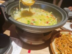 黄金鸡汤泡饭-川堂风·跷脚牛肉·乐山爆炒(宝山日月光店)