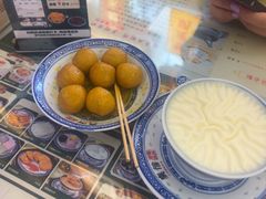 -广信牛奶甜品世家(台东店)