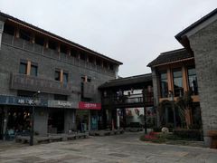 -河畔春天时尚餐厅