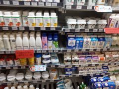 -全家便利店(襄阳南路店)