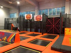 -嗨翻Hi-Fun竞技主题乐园·蹦床亲子生日轰趴(国光1937店)