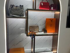 -聚云奢二手奢侈品黄金手表包包回收·中古店(中福城店)