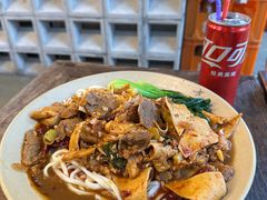-方铲铲·成都板凳面(滨江银泰店)