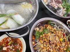 -周良天山牛杂城(天山路总店)