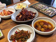月梅酱辣蟹-草家酱蟹炭火烤肉店(珲春南路一店)