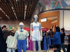 -lululemon(比斯特购物村店)