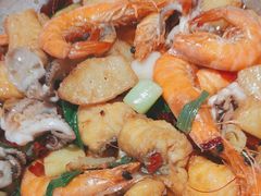 -七欣天香辣蟹火锅(闵行浦江欢乐颂店)