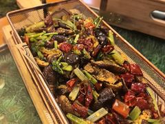 -那家老院子东北菜·饺子·小鸡炖蘑菇(艳华街店)
