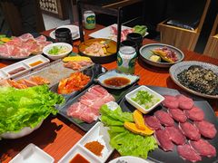 -山之屋炭火烧肉·生啤畅饮(大朗万科中央公园店)
