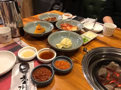-草家酱蟹炭火烤肉店(珲春南路一店)